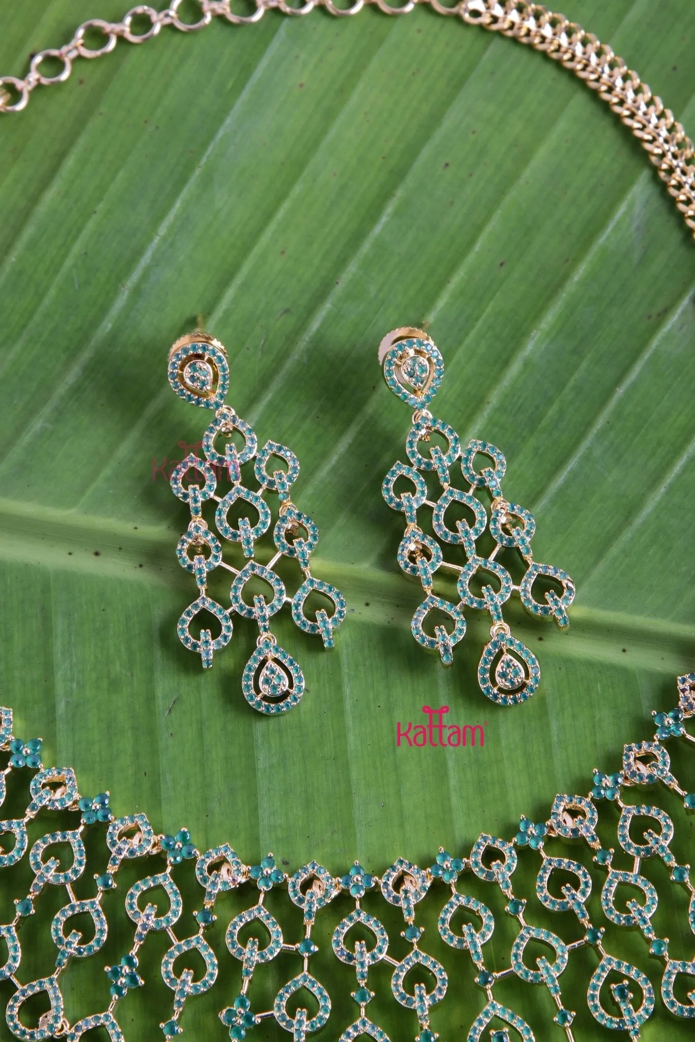 AD Green Stone Layered Drop Choker
