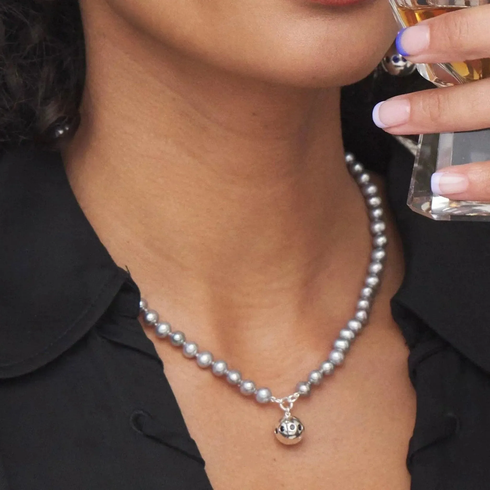 Nuni Noir Necklace