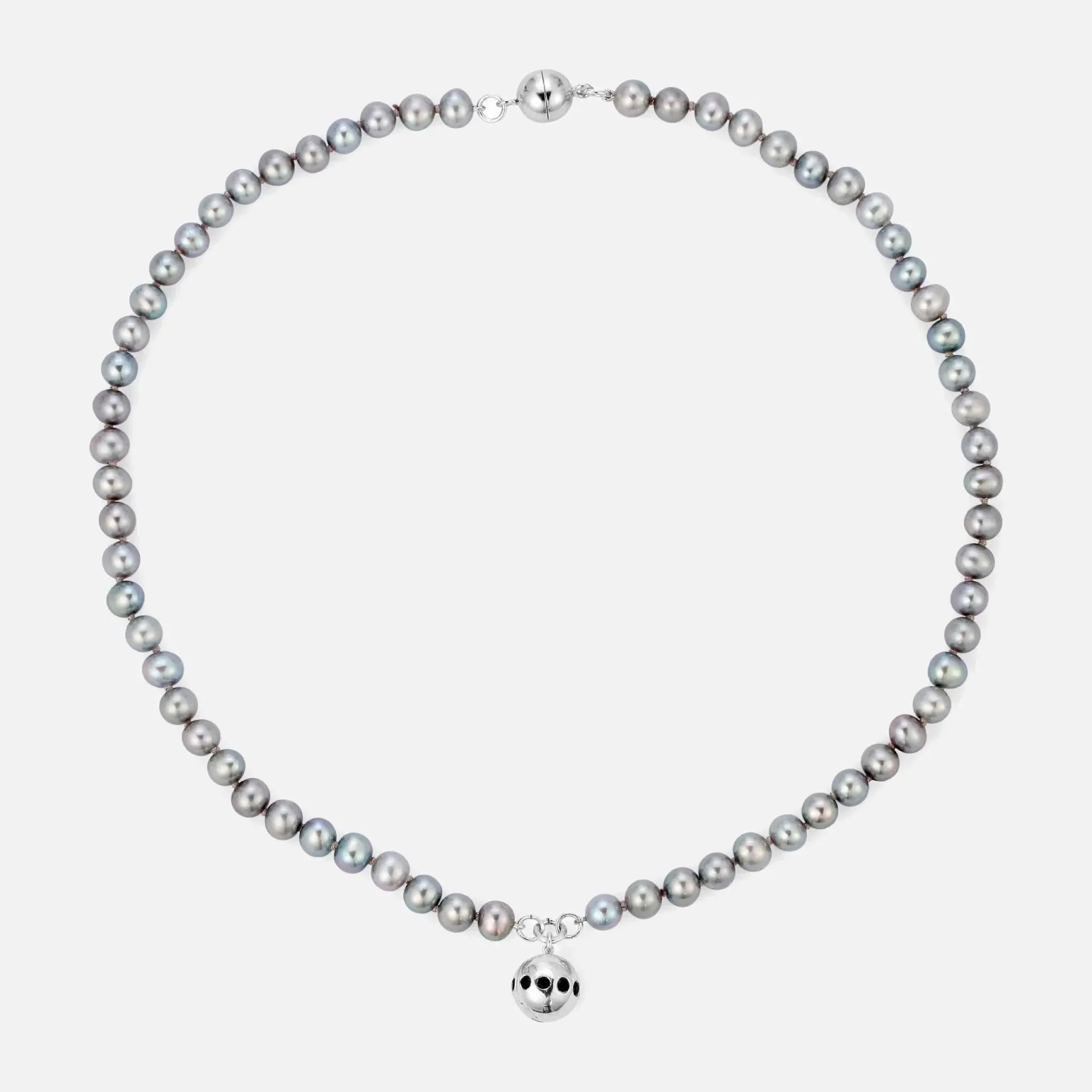 Nuni Noir Necklace