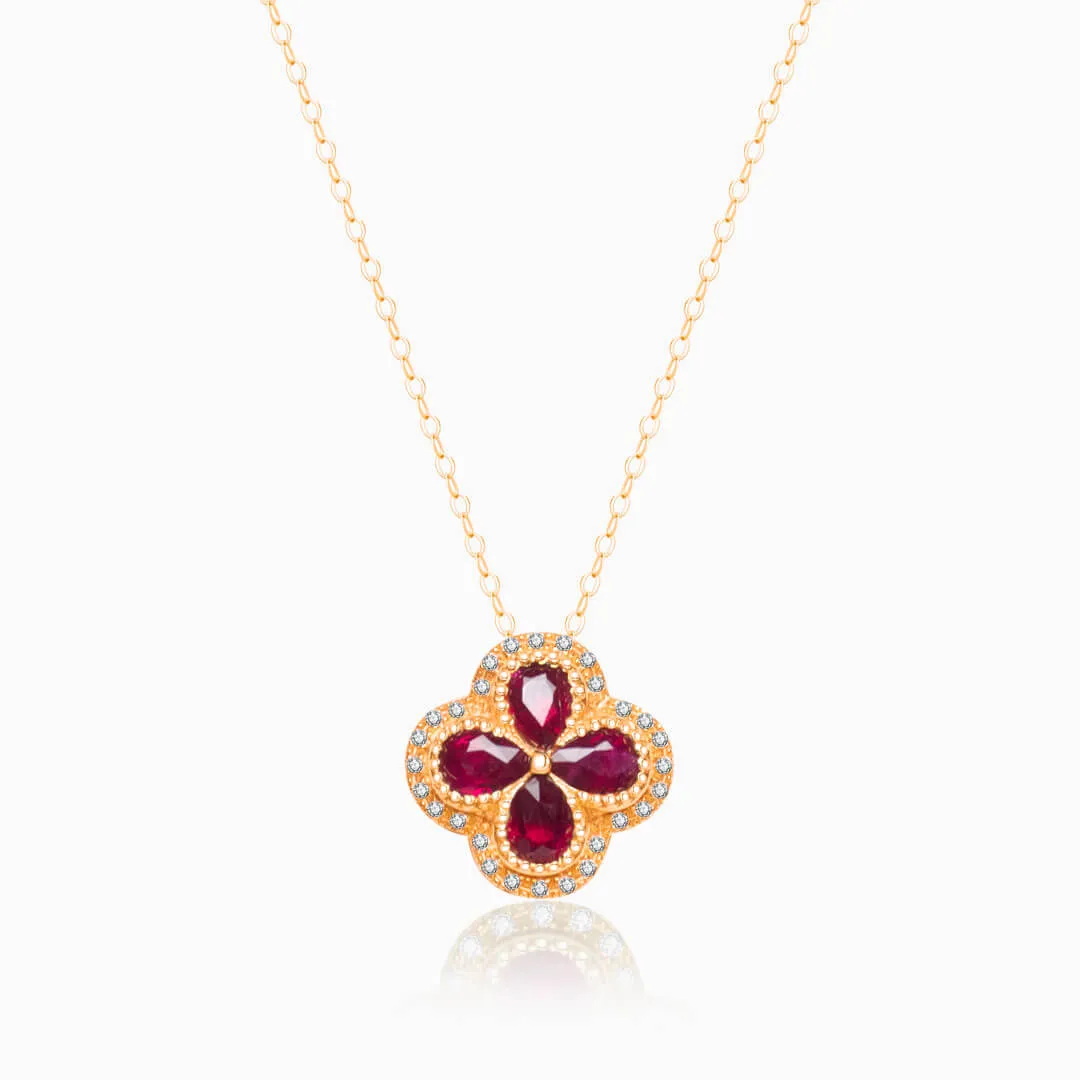 Trébol Rojo Ruby Pendant Necklace