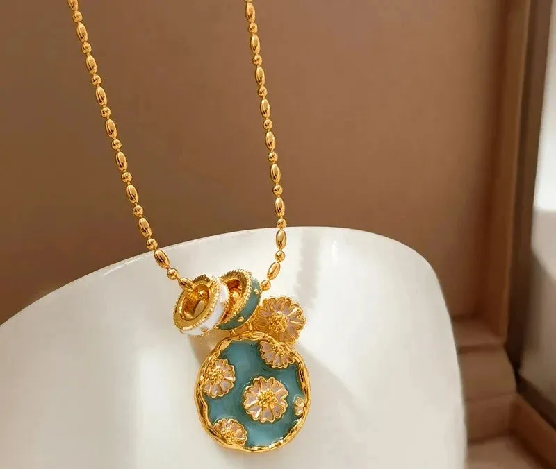 VAIGE Elegant Blue Floral Charm Pendant Necklace